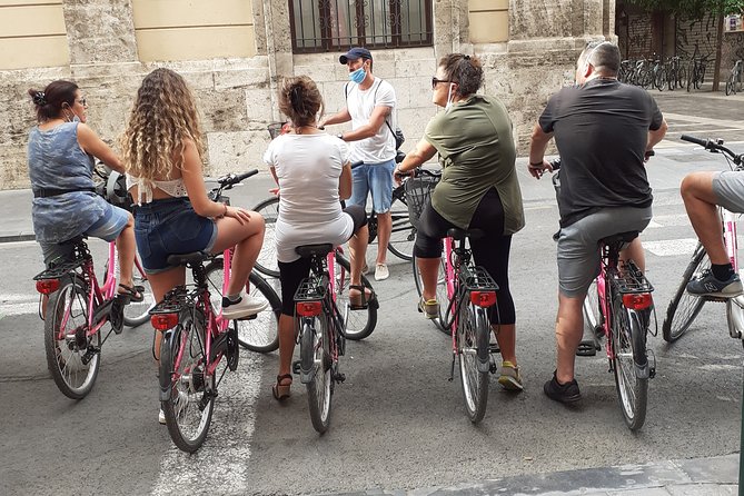 Valencia Highlights Bike Tour - Turia Gardens: the easiest and prettiest riding