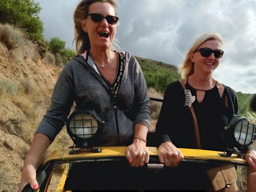 Valencia: Jeep Safari Mountain Adventure - The short walk to El Garbi