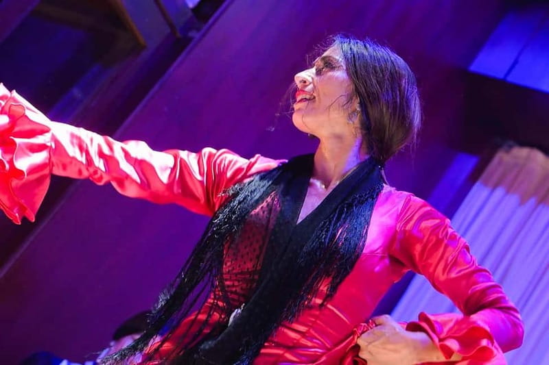 Valencia: La Linterna Flamenco Show - Key points to know before you book