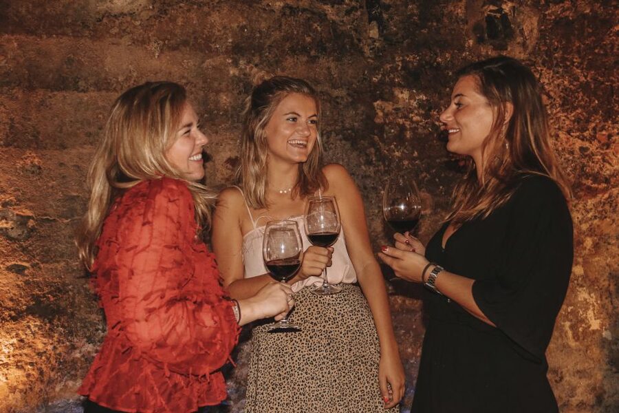 Valencia: Old Town Tour, Wine & Tapas in an 11th c. Monument - Tapas arrive in generous waves