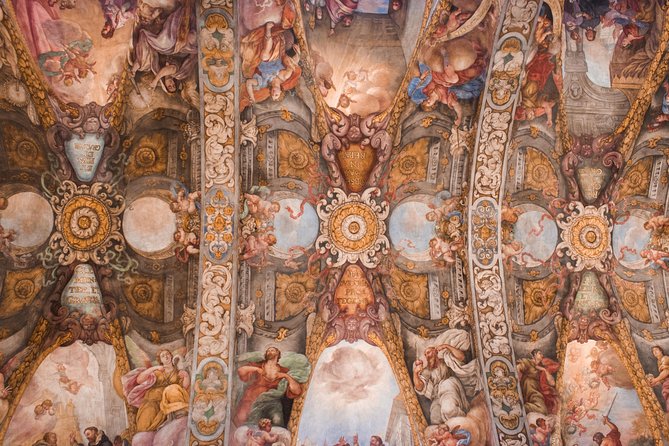 Valencia Old Town Tour with Wine & Tapas in 11th Century Historic Monument - Mercado Central, architecture and local food