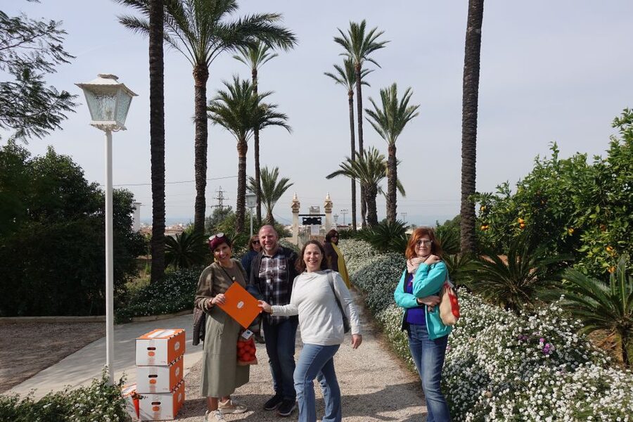 Valencia: Orange Farm and Orchard Trip with Tastings - Inside the Naranjas Ribera warehouse