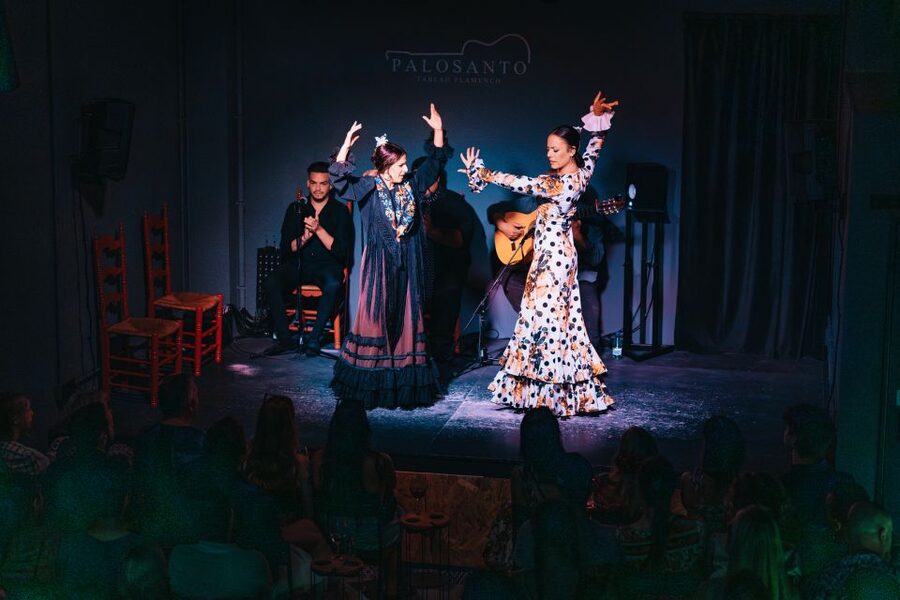 Valencia: Palosanto Flamenco Show Ticket - The no-photography rule is part of the experience