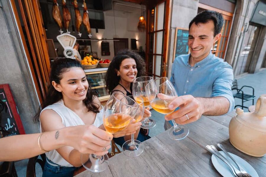 Valencia: Tapas and Drinks Evening Tour - Stops two and three: From croquettes to local drinks