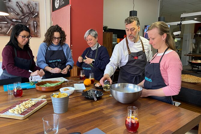 Valencian paella workshop and visit to the Algiros market - Key points before you book