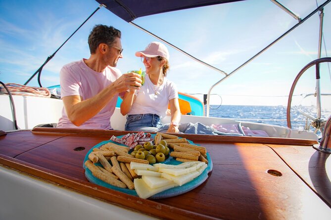 Vermut & Sailing Experience Barcelona with Drinks and Snacks - Morning, afternoon, or private sailing