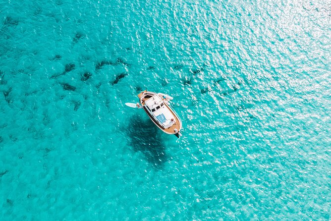 Visit the 8 most beautiful beaches in the South of Menorca Marenostrum - Cala Galdana, Mitjana, and Mitjaneta