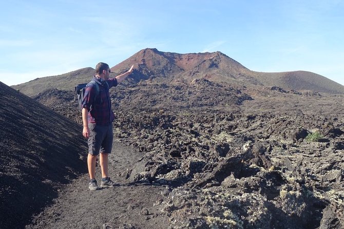 Volcano Trekking Tour (Timanfaya eruptions) - What the guides add