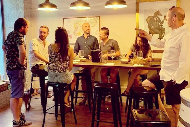 Wine Tasting near Plaza Mayor in Madrid - Reading Spain through its wine regions